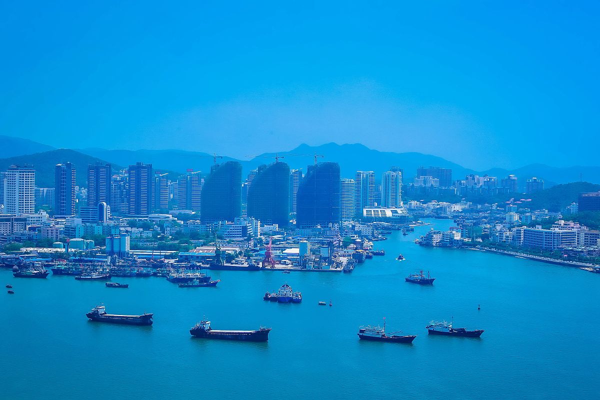 2015年09月30日,海南省三亚市,三亚凤凰岛等旅游周刊配图.