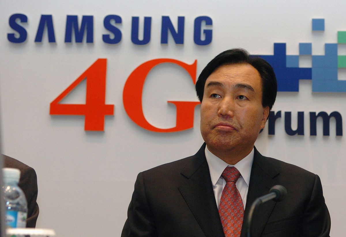 2006年8月31日,韩国,三星公司召开"annual samsung 4g forum"技术聚会