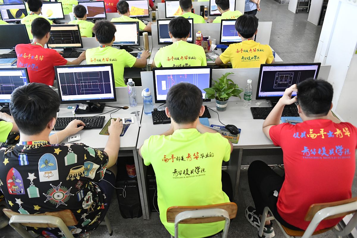 青少年工作与管理专业：优劣分析及就业前景