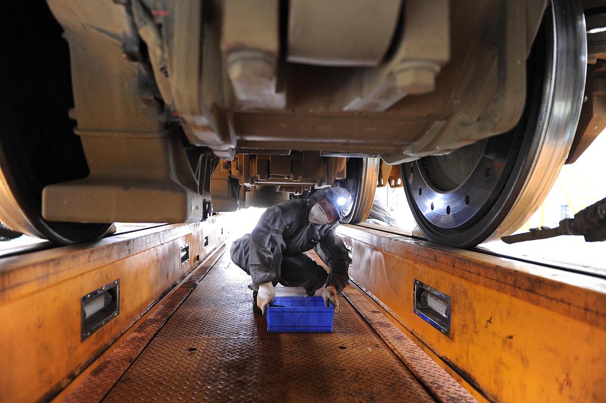 制动室门：列车安全的关键部件