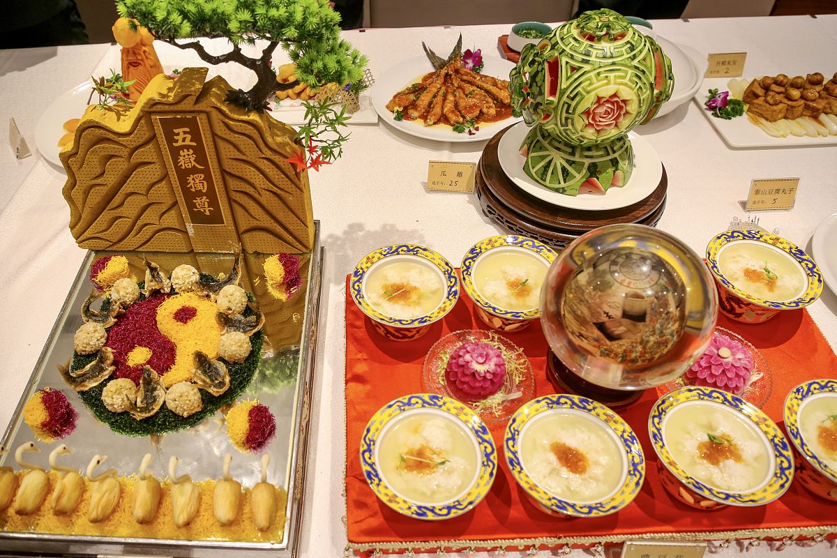 京邦菜品牌「礼御京呈」名字含义揭秘 - 传承宫廷文化，致敬皇家技艺