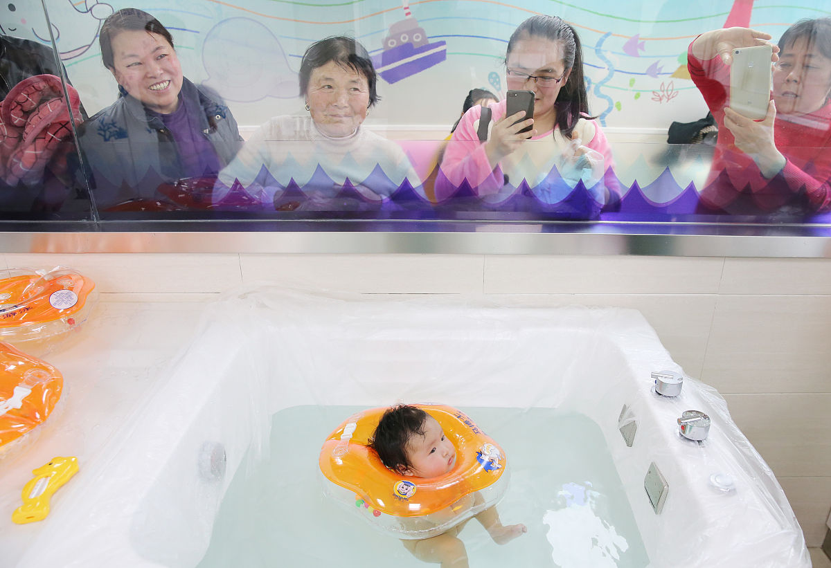 睿宝婴幼儿国际水育中心 - 成都高新神仙树教育培训