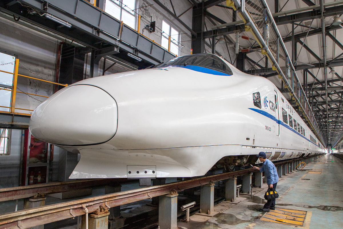 南昌2021年铁路学校好还是大专好