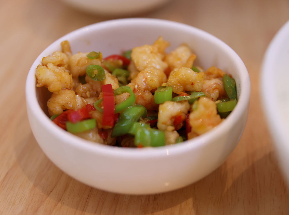 请帮我写1篇650字的博客文章主题是：虾仁怎么炒好吃又嫩