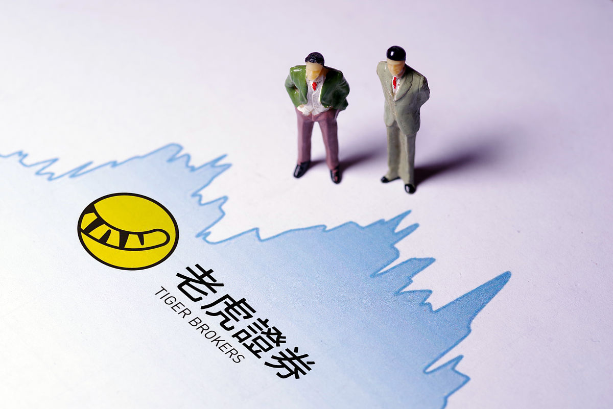 男人应该从女人身上学习的理财智慧：平衡个人需求与家庭责任