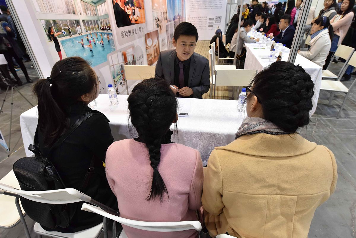 河北2023年女生读什么中专学校怎么样