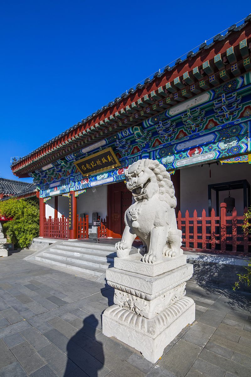 山东省潍坊商业学校招生办电话_好不好