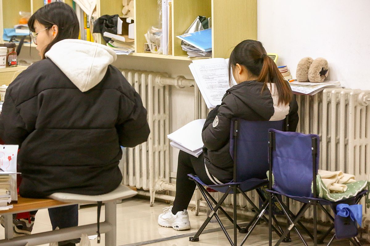 2020年重庆卫校要多少分