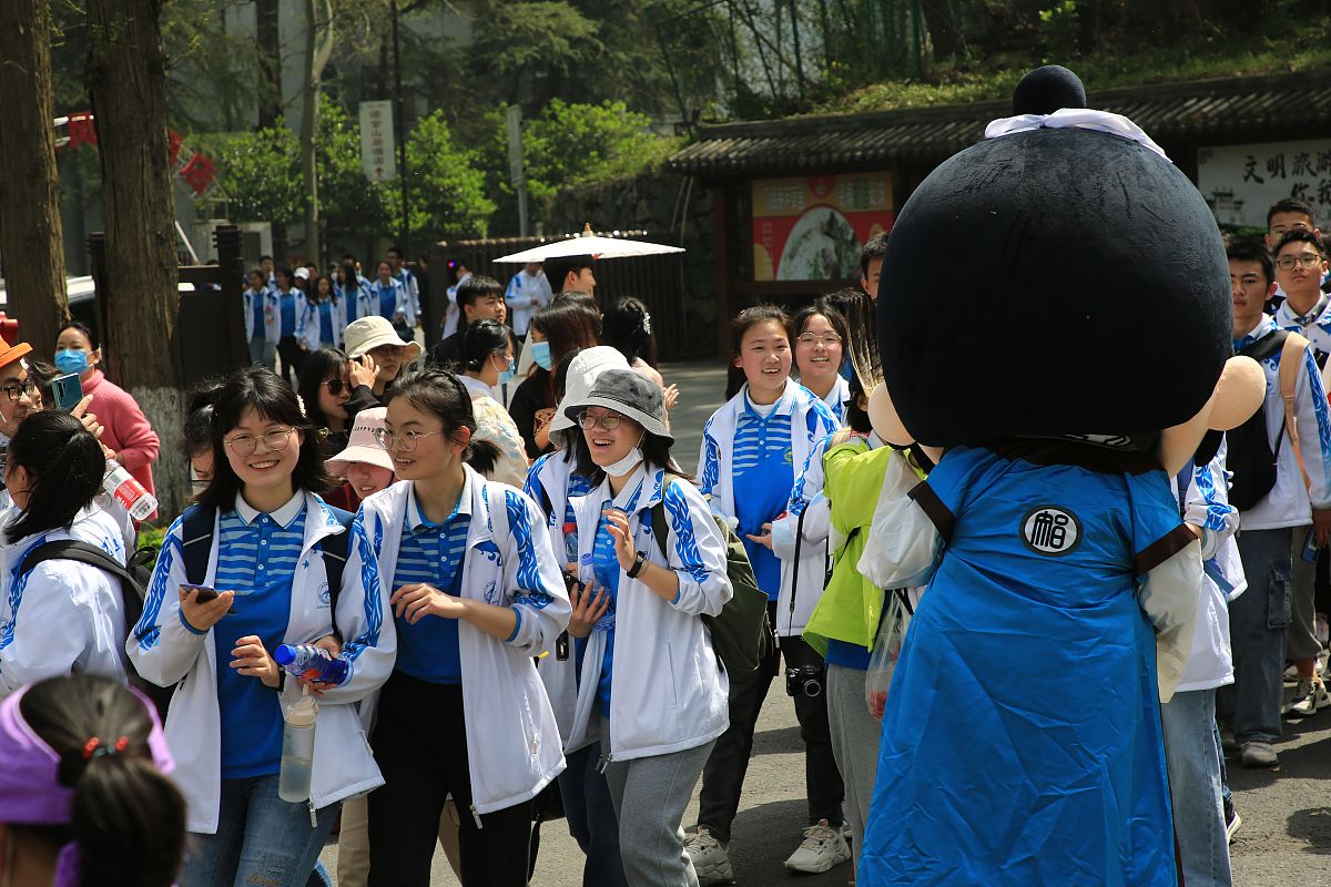 江苏泰兴中等专业学校2021年报名需要满足哪些条件