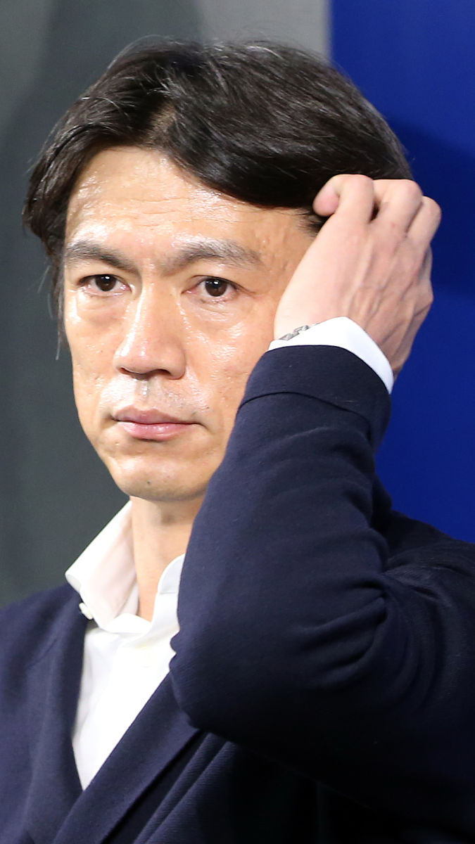 2014年7月10日,韩国首尔,韩国队主帅洪明甫正式宣布辞职,为世界杯糟糕