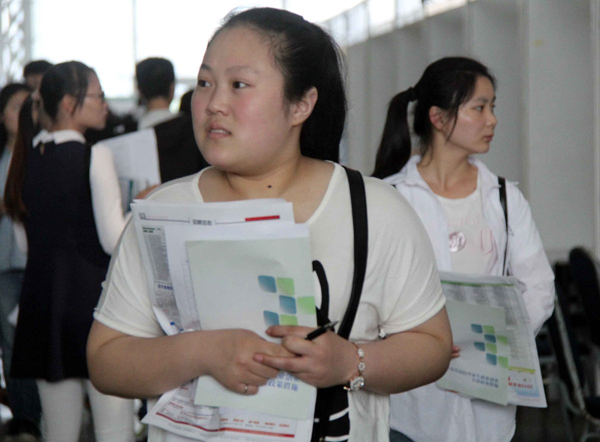 遵义中专女生适合学什么专业？热门专业推荐及就业前景