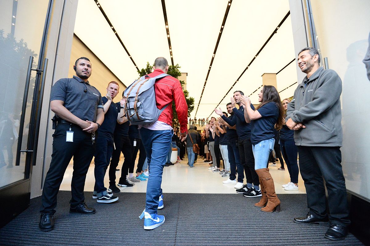 2000万部！当iPhone贴上“印度制造”的标签，你还敢买吗？ 写2000字