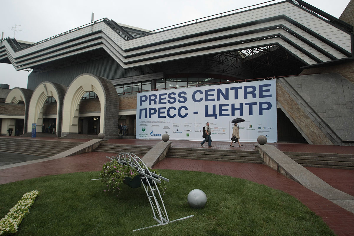 石家庄商业外事职业学校2021年招生专业 - 培养国际化商业人才