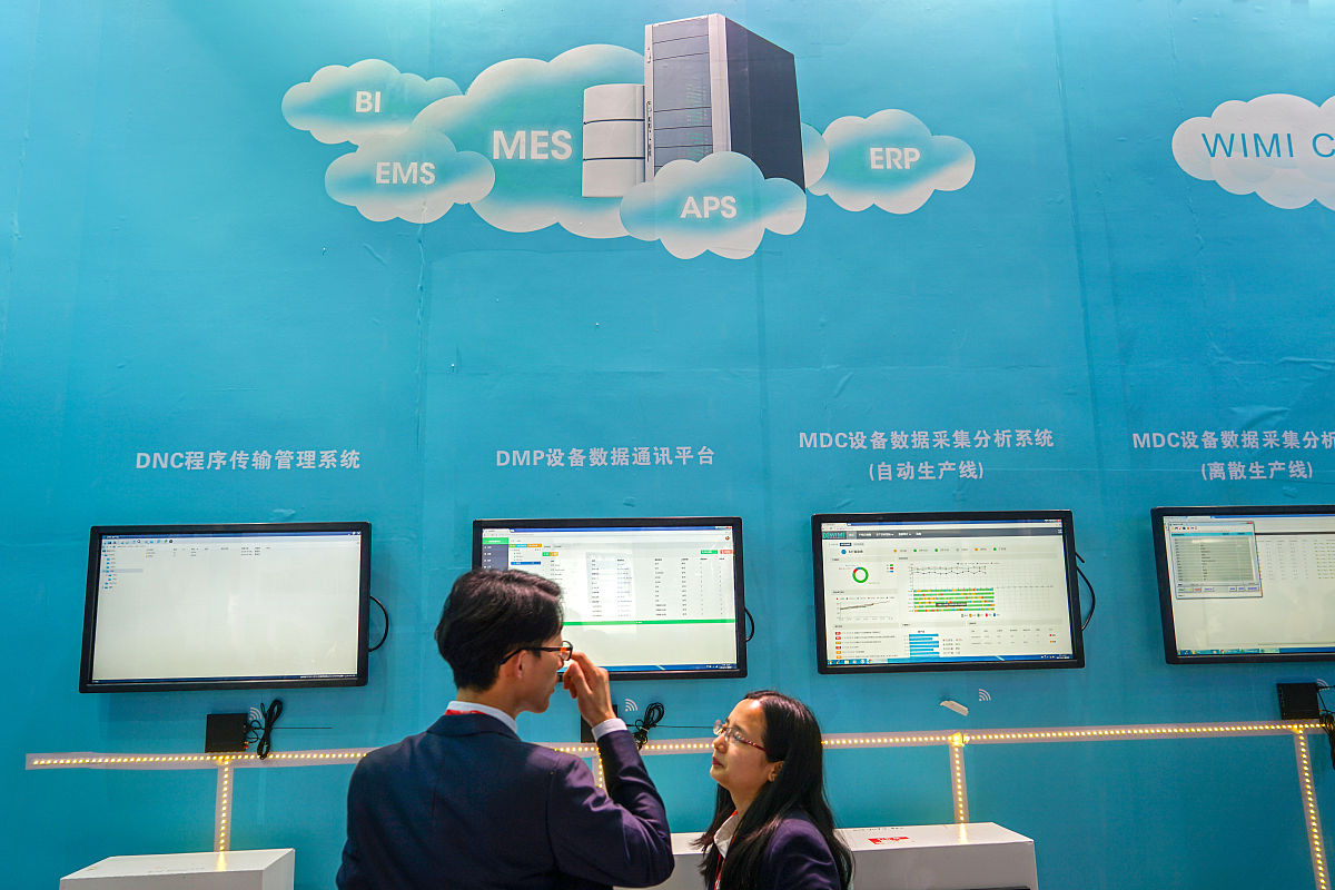 将下面的工作目标量化并突出工作重点:完成中学AI英语一体化考试辅导平台和大学AI英语一体化教学平台的Web渗透性测试最终输出测试报告并通过领导审核。 将下面的工作目标量化并突出工作重点:完成中学AI英语一体化考试辅导平台和大学AI英语一体化教学平台的Web渗透性测试最终输出测试报告并通过领导审核。