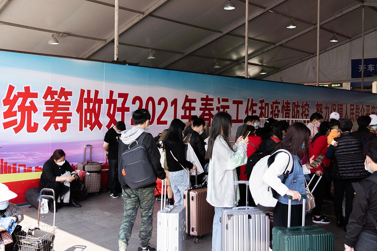 高铁毕业生工作不满意？学校会帮忙重新找工作吗？