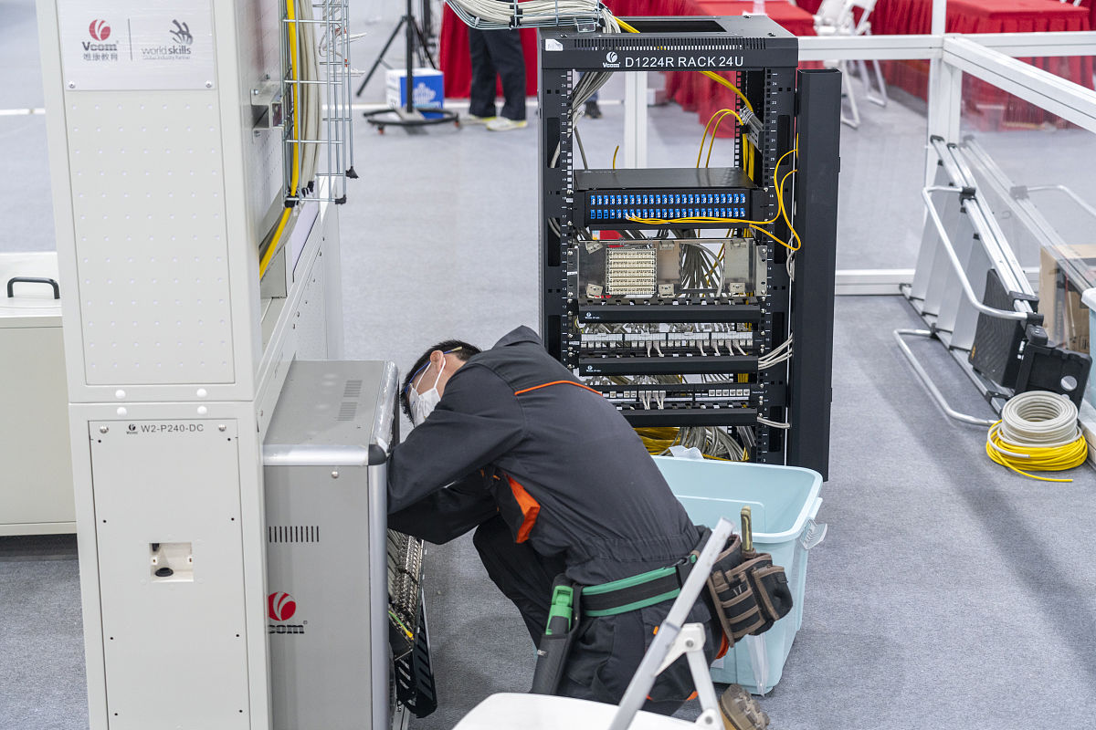 北京市电气工程学校楼宇智能化设备安装与运行专业介绍