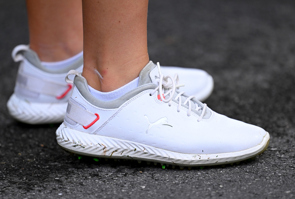 Zapatillas Asics Gel-Challenger 13 Blanco Azul Mujer: ¡Tu mejor aliada en la cancha!