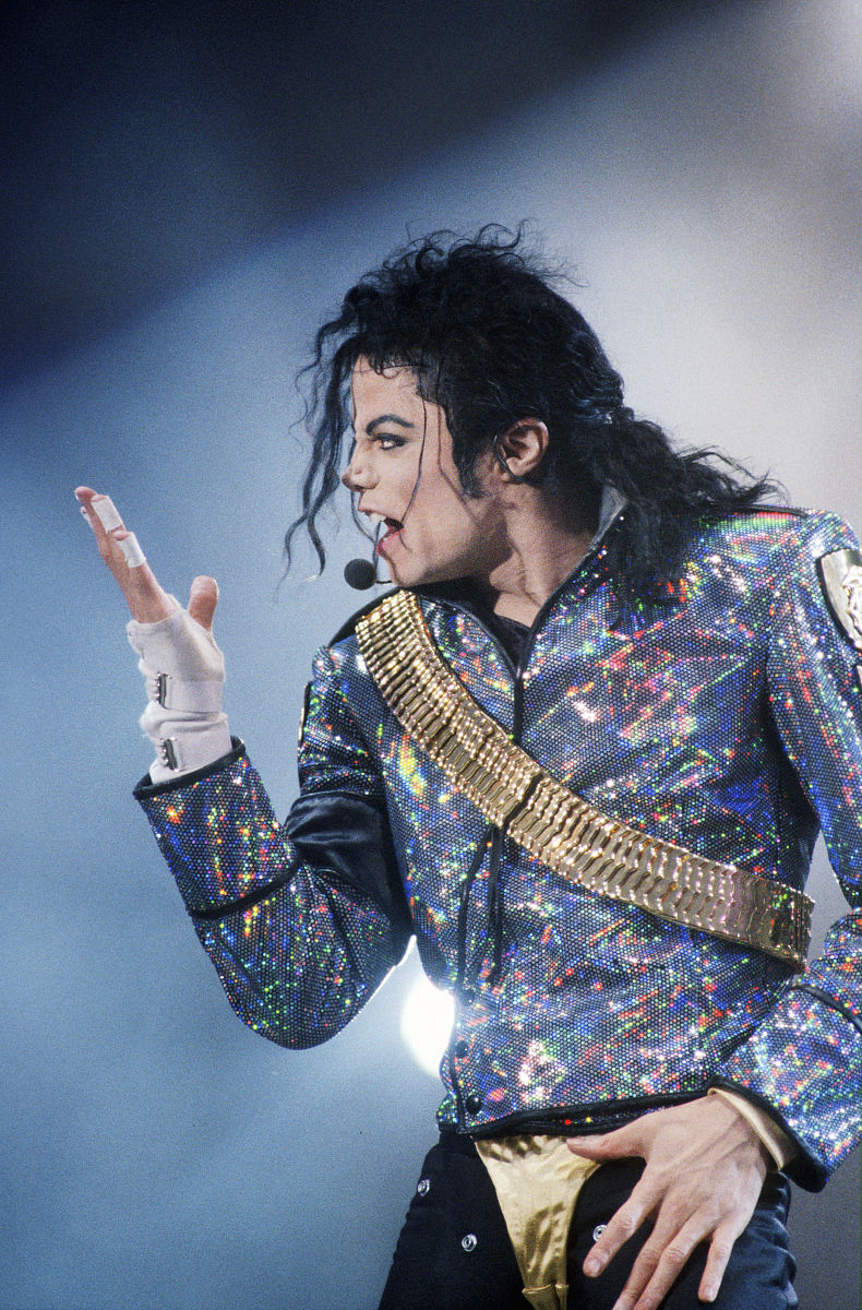 迈克尔·杰克逊：流行之王、音乐天才及慈善家