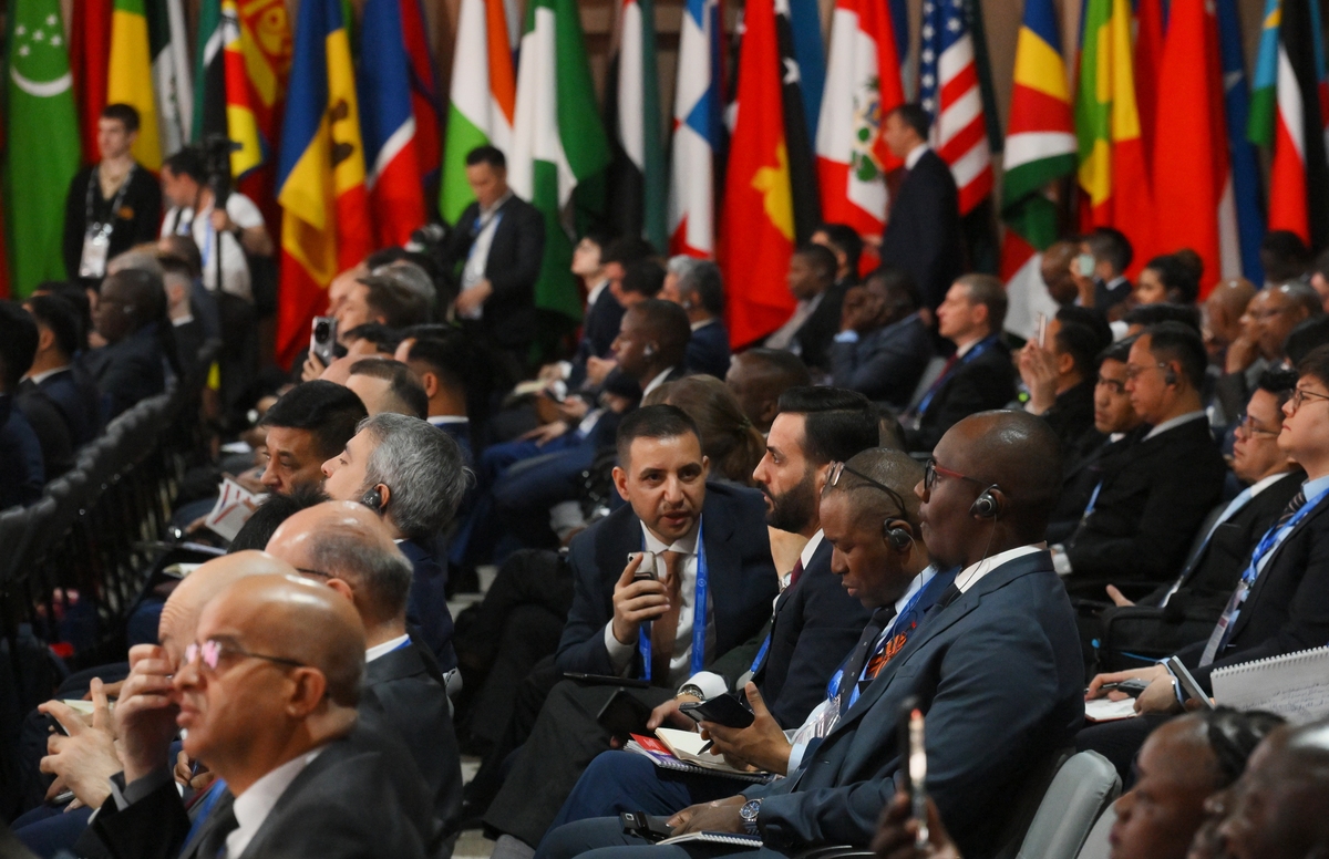 联合国大会俄乌两国代表提议的双默哀事件各国出席者的反应