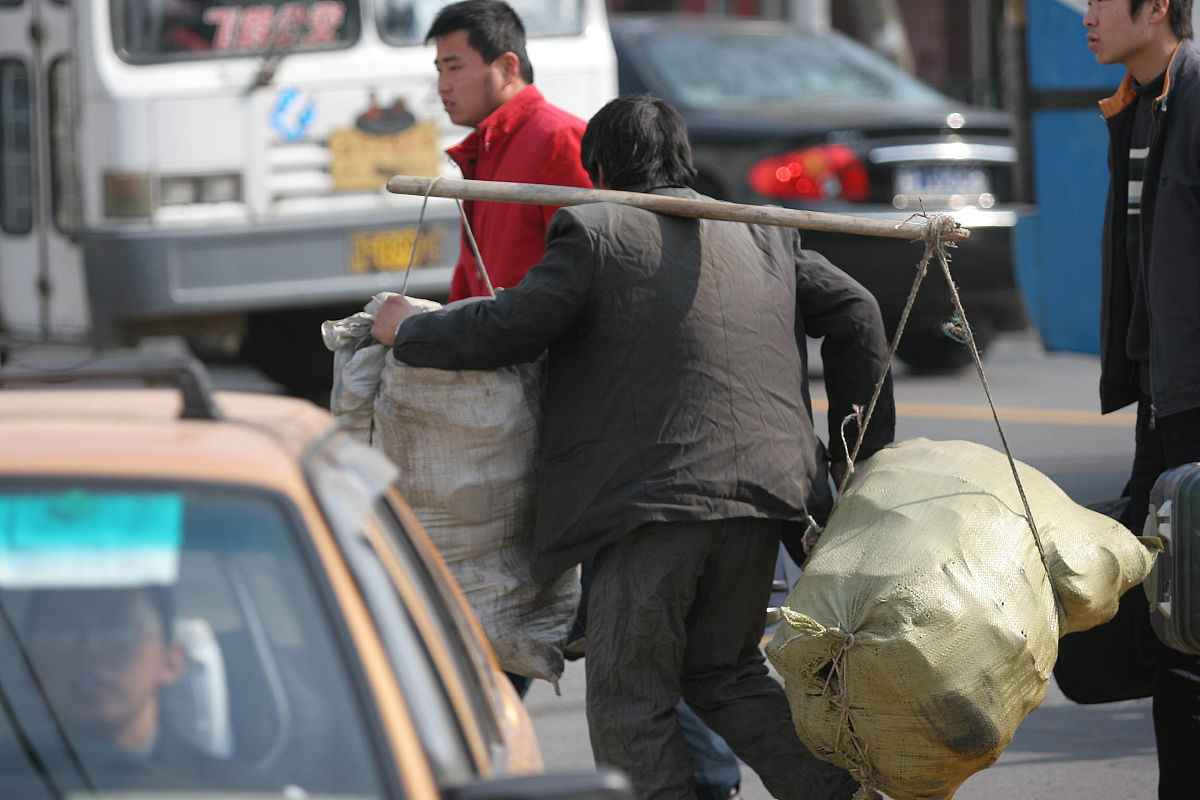 老汉推车：平凡生活背后的辛酸