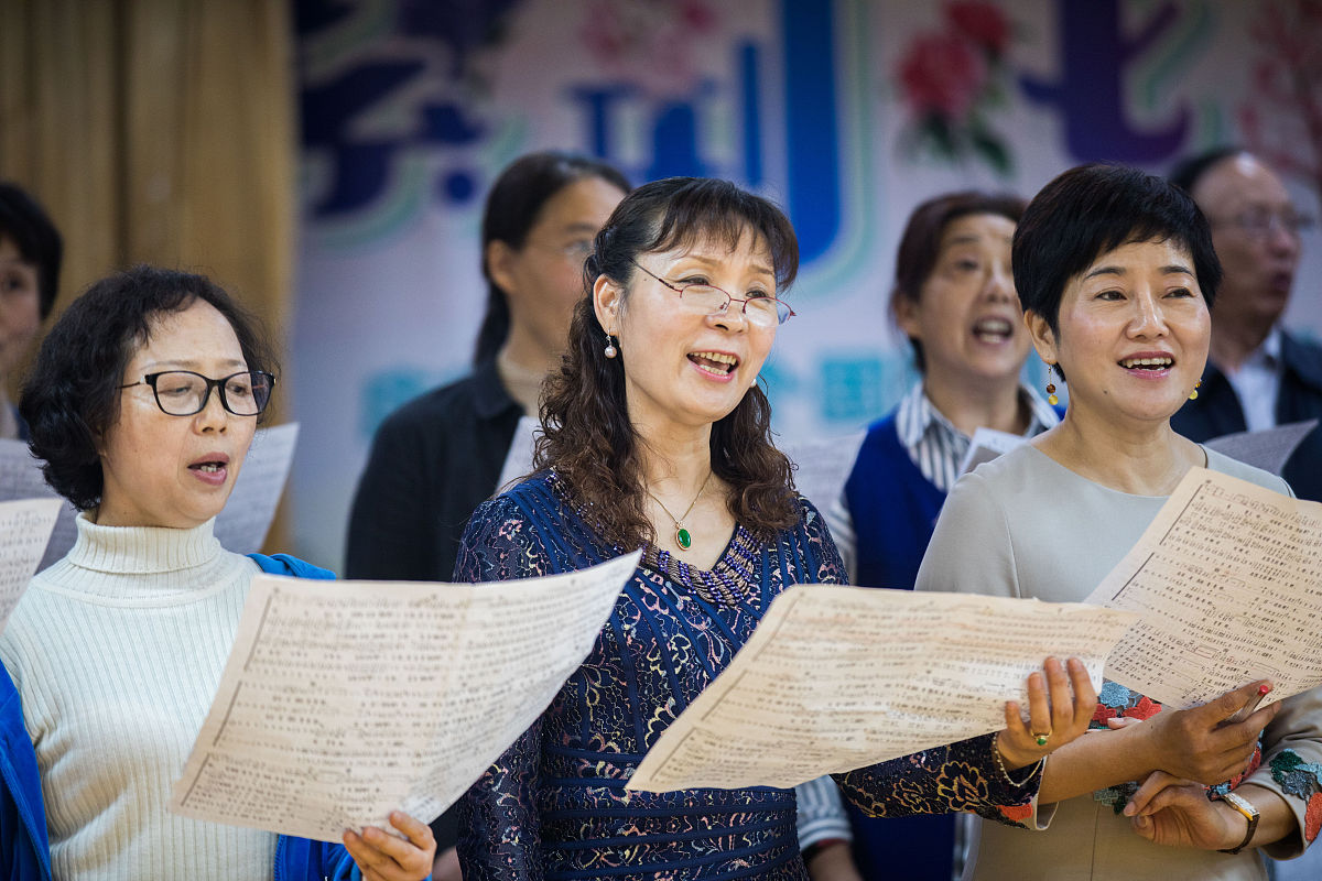 父亲名字是孙若斌母亲名字是郑江梅帮我给我们的女儿取10个名字不要大众化需要书香气息