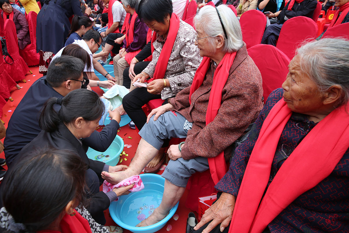 尊老爱老：中华民族的传统美德