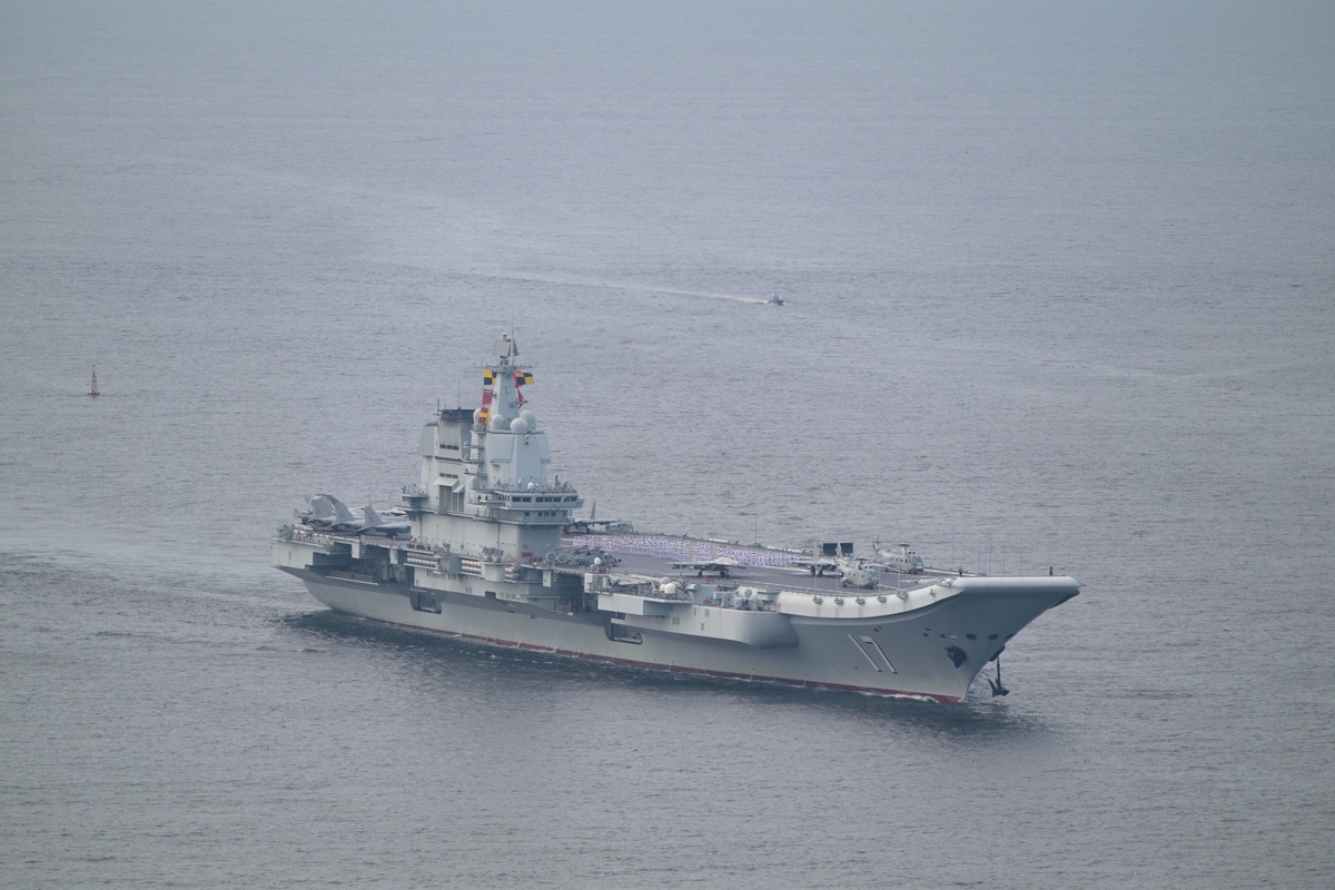 现代战舰：技术与应用 | 海上力量的象征