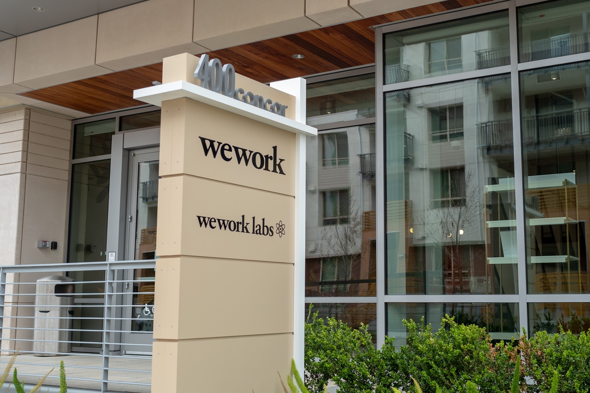 帮我写一个GMAT waiver request 我在university of Illinois的gpa是377除此之外我还在银行和会计师事务所实习过我在申请brock university的mba program用英文