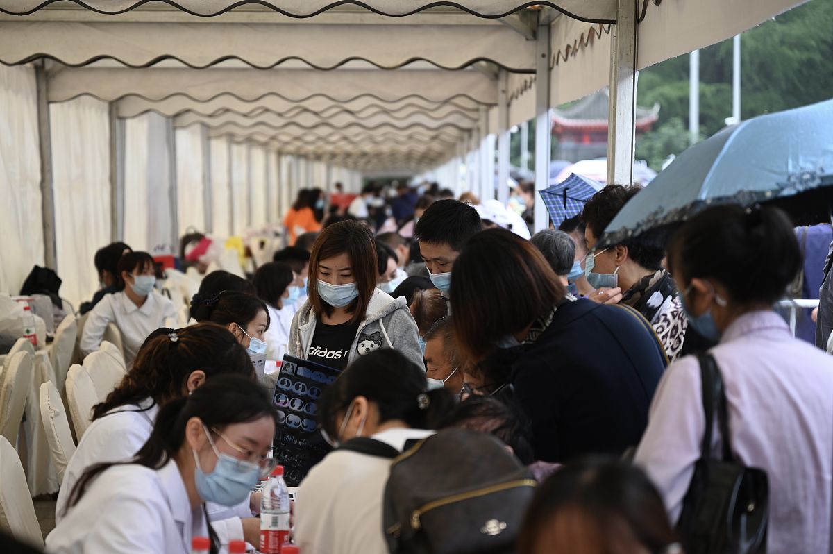 吉林大学口腔医学专业招生计划及条件 - 成为口腔医生的机会