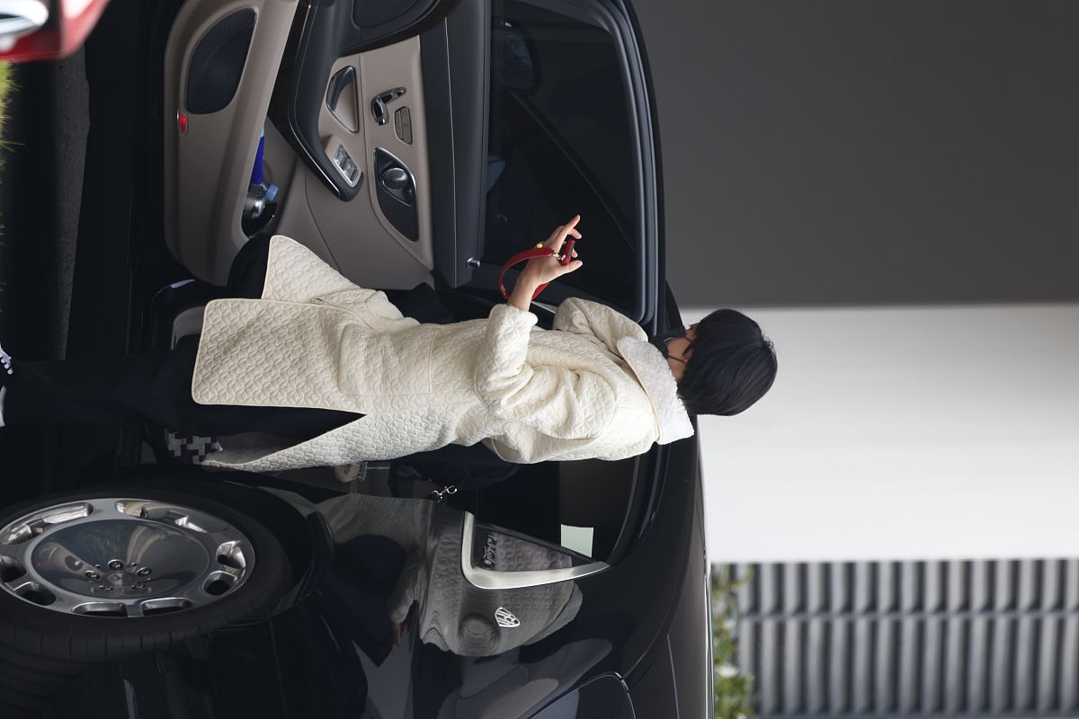 舒伯特c5头盔后风道安装流程回答加拓展。