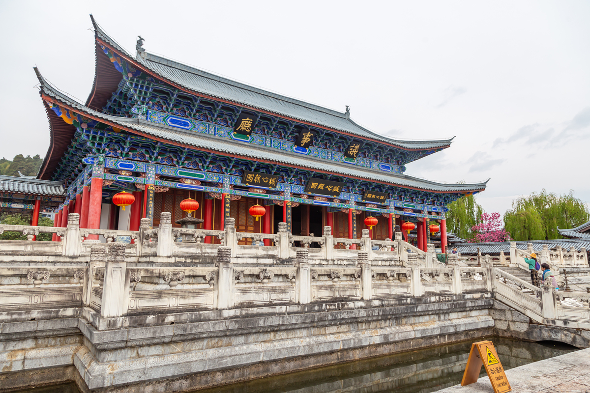 云南丽江古城区高铁学校推荐：如何选择最佳学府