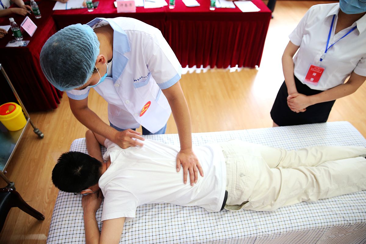 成都信息技术学校的针灸推拿好不好