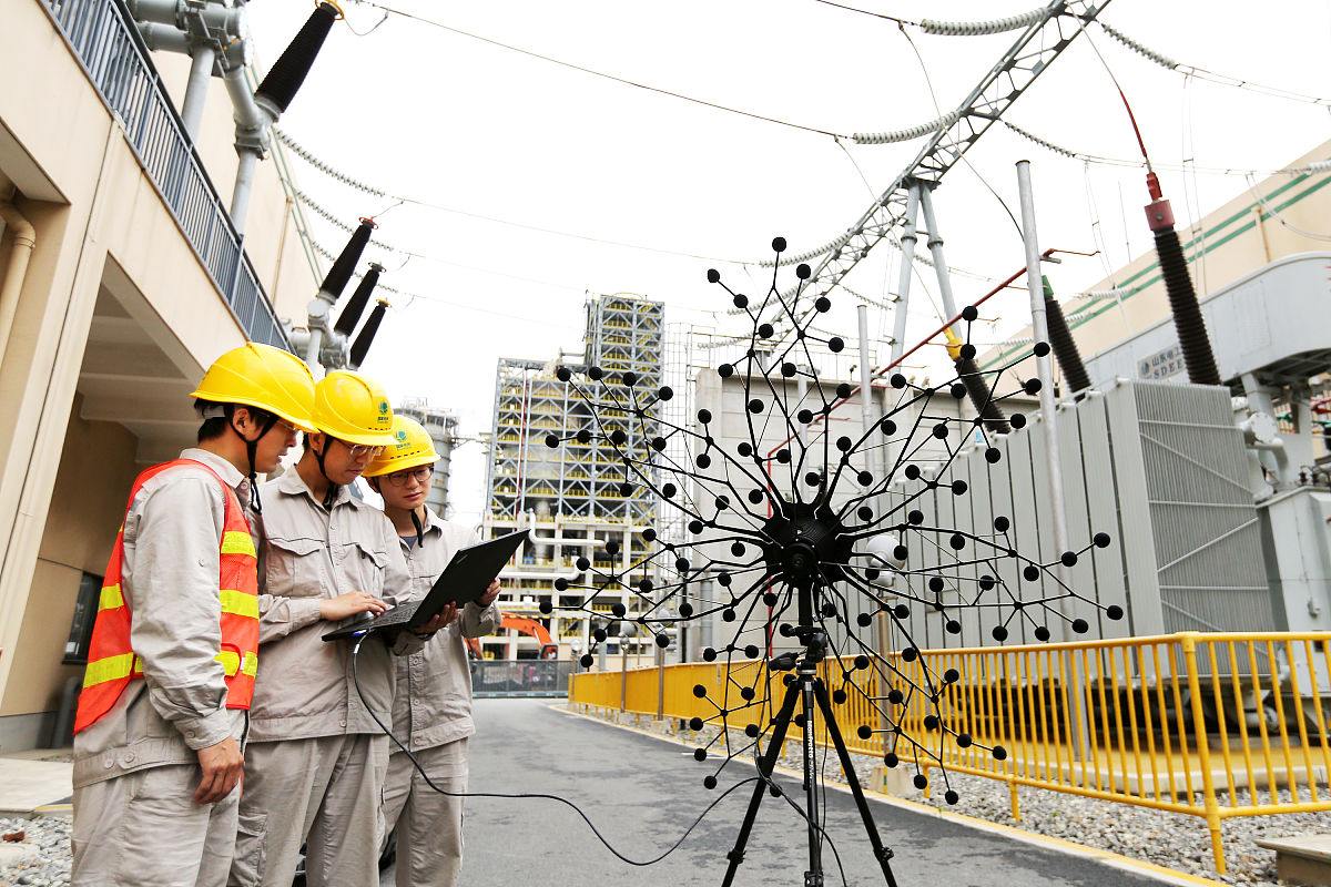 薄透镜焦距测量实验：结论、现象分析及成像特性
