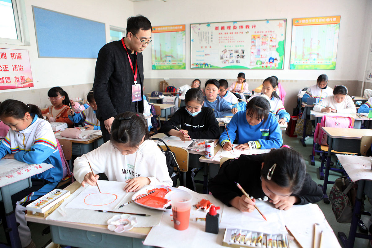 选择历史悠久的学校，享受更优质的教育资源