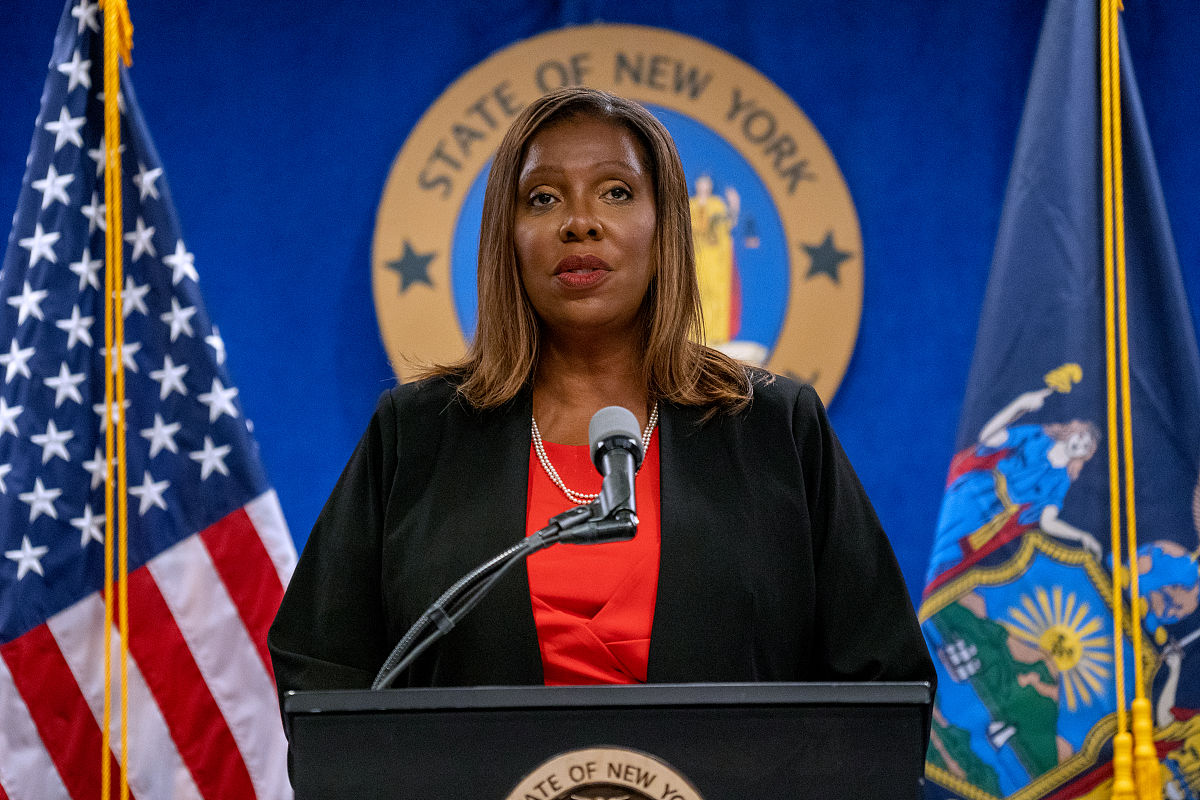 当地时间2021年8月3日,美国纽约,纽约州总检察长詹乐霞(letitia james