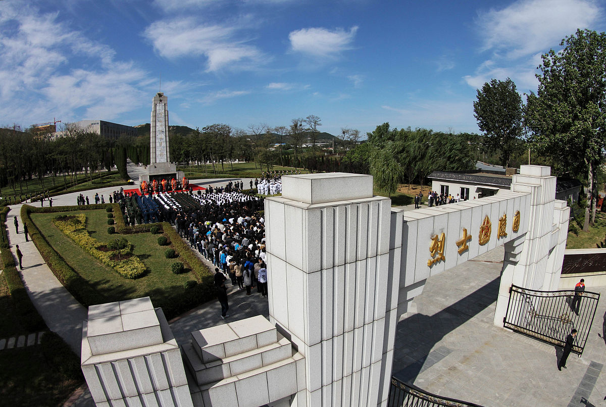 《建军大业》观后感：回顾历史，致敬英雄