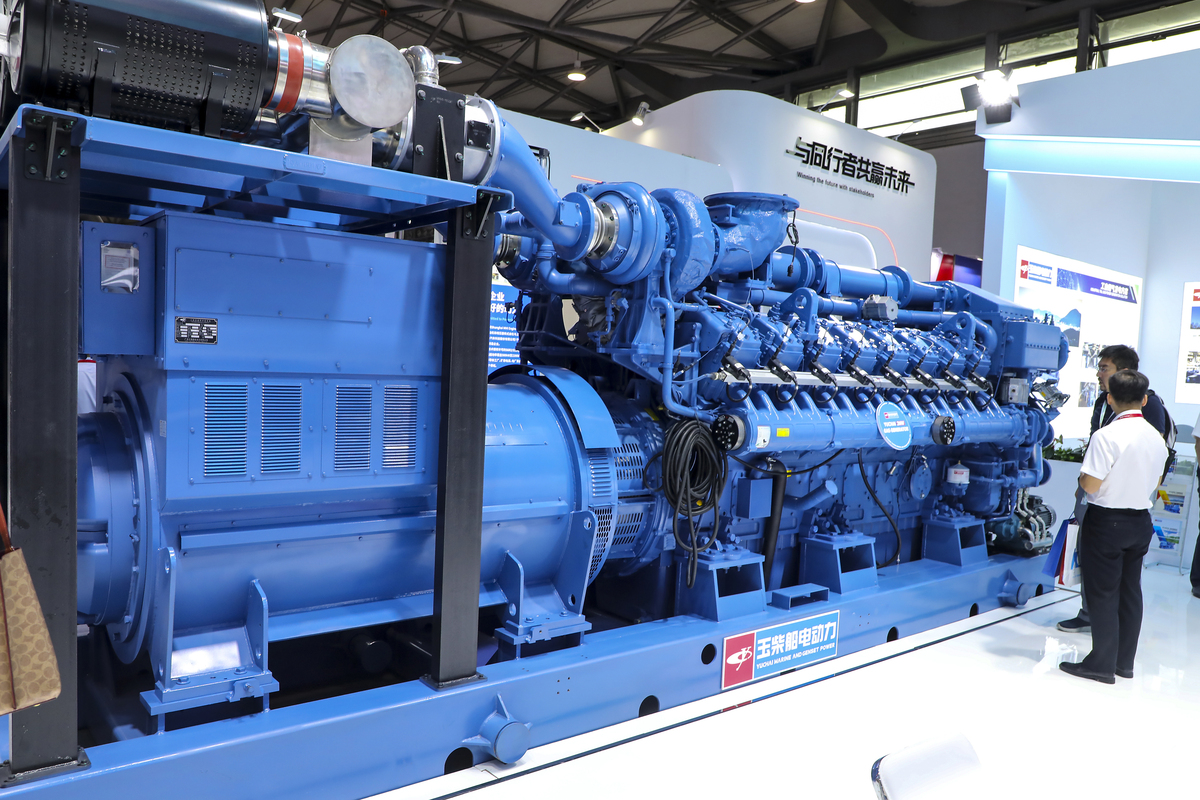 康明斯发电机组：原理、优势、应用、维护、价格、技术、噪音、效率、前景