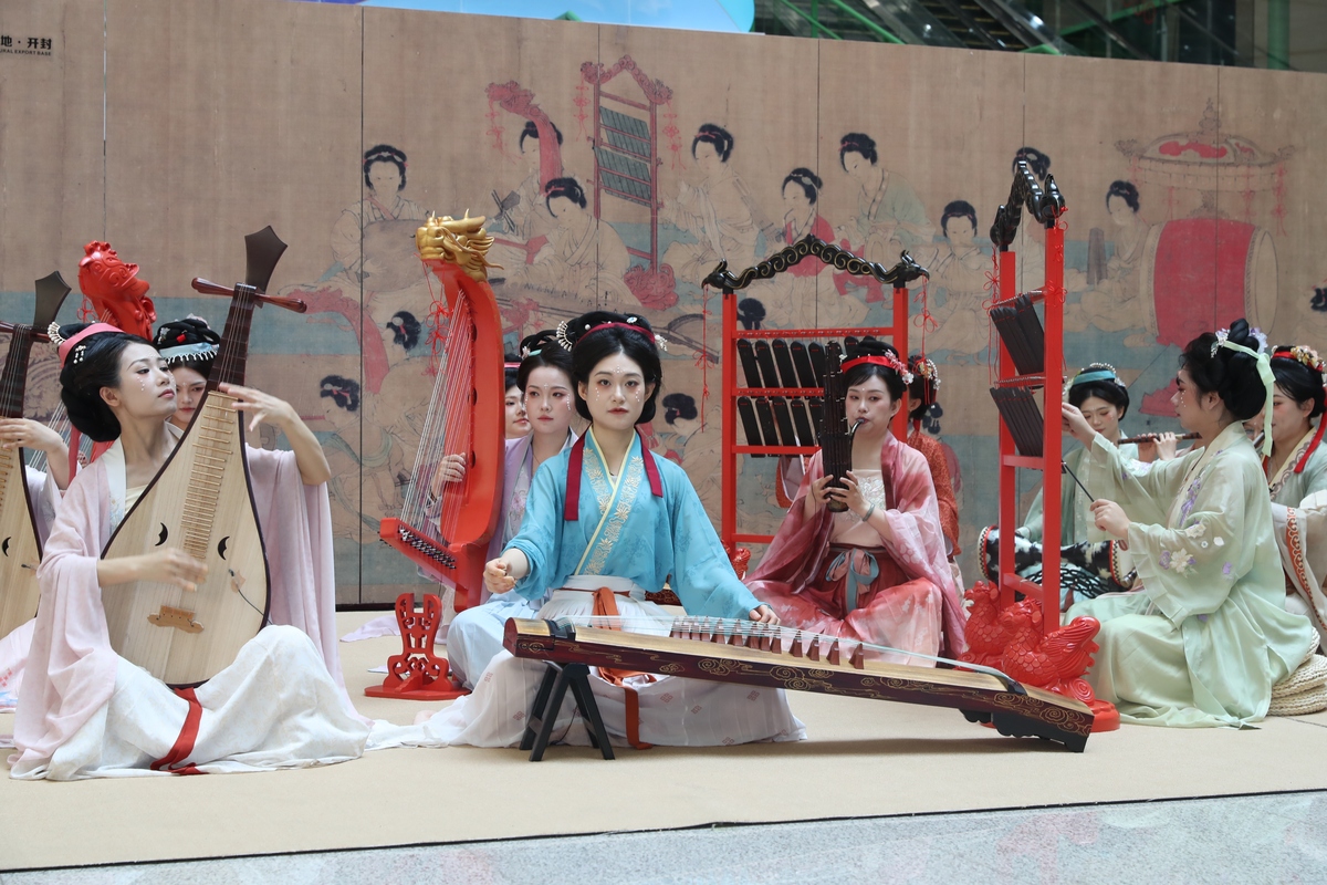 博物馆之夜：古乐、文物、美食、汉服，穿越千年美妙体验