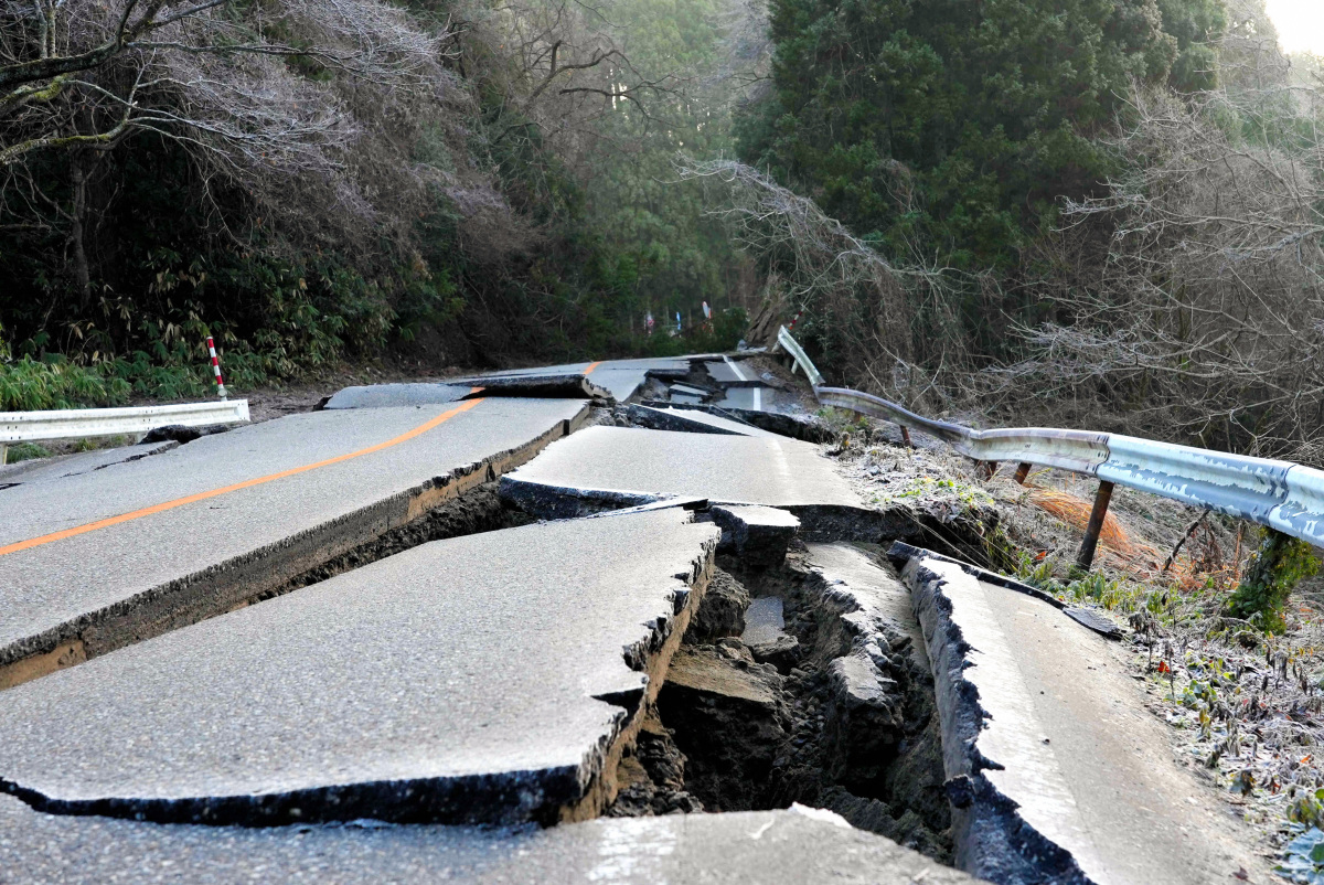 【地震自救小技巧】为你点亮希望之光