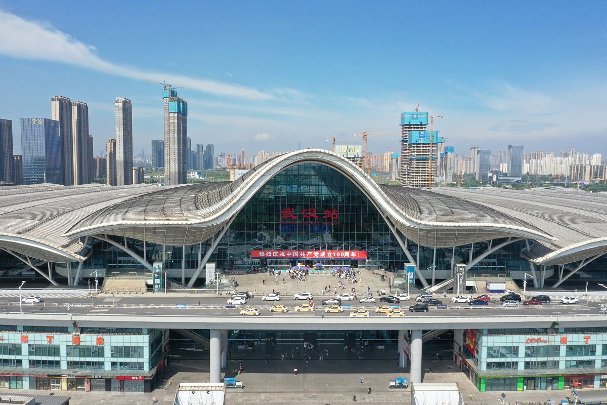 贵州高铁技术学校就业方向：高铁工程技术人才的广阔前景