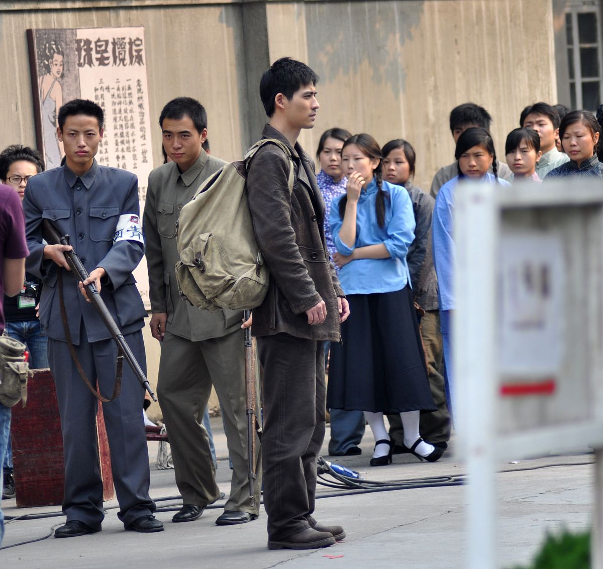 2010年10月18日讯,上海,近日,战争<strong>年代</strong>电视剧《回家》在车墩影视基地