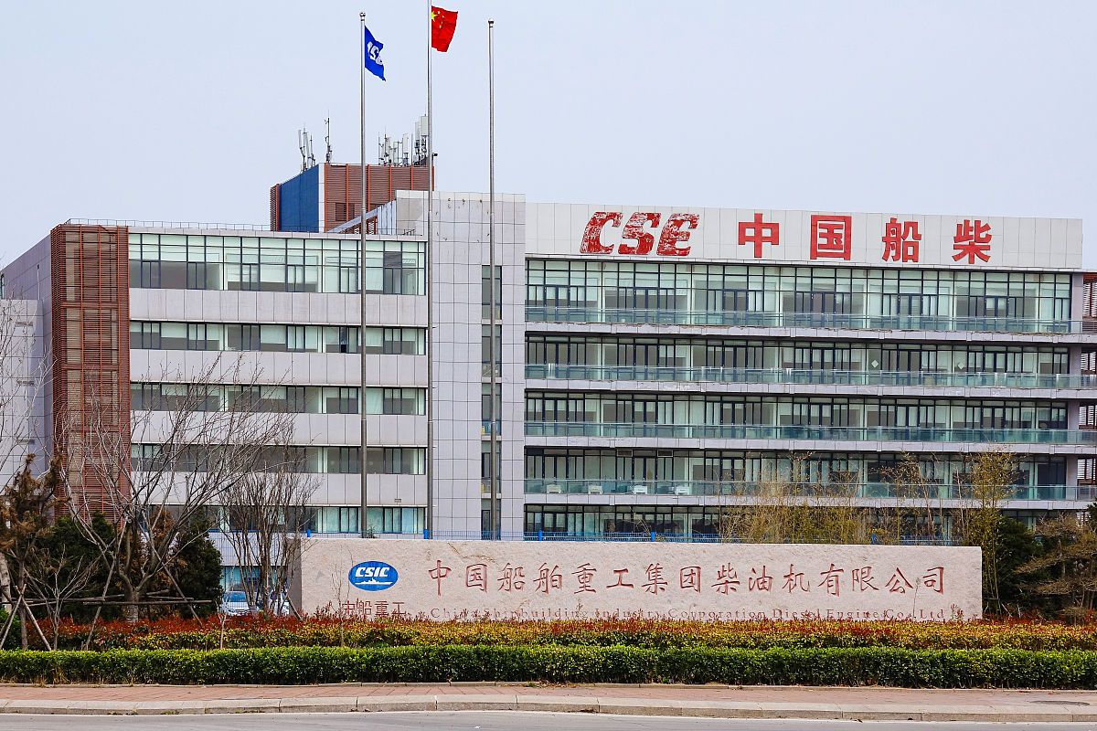 以学术化的内容适当增加内容并进行总结：圆柱壳相关结构的应用如此广泛又极其重要其在不同载荷下的屈曲强度测试是具体装配使用前的必须项。而圆柱壳屈曲机理及理论的相关问题也一直是研究的热点根据理论结果印证实验结果可以更好的指导工程人员对圆柱壳结构进行设计提高结构的稳定性、安全性、经济性具有相当重要的研究意义与价值
