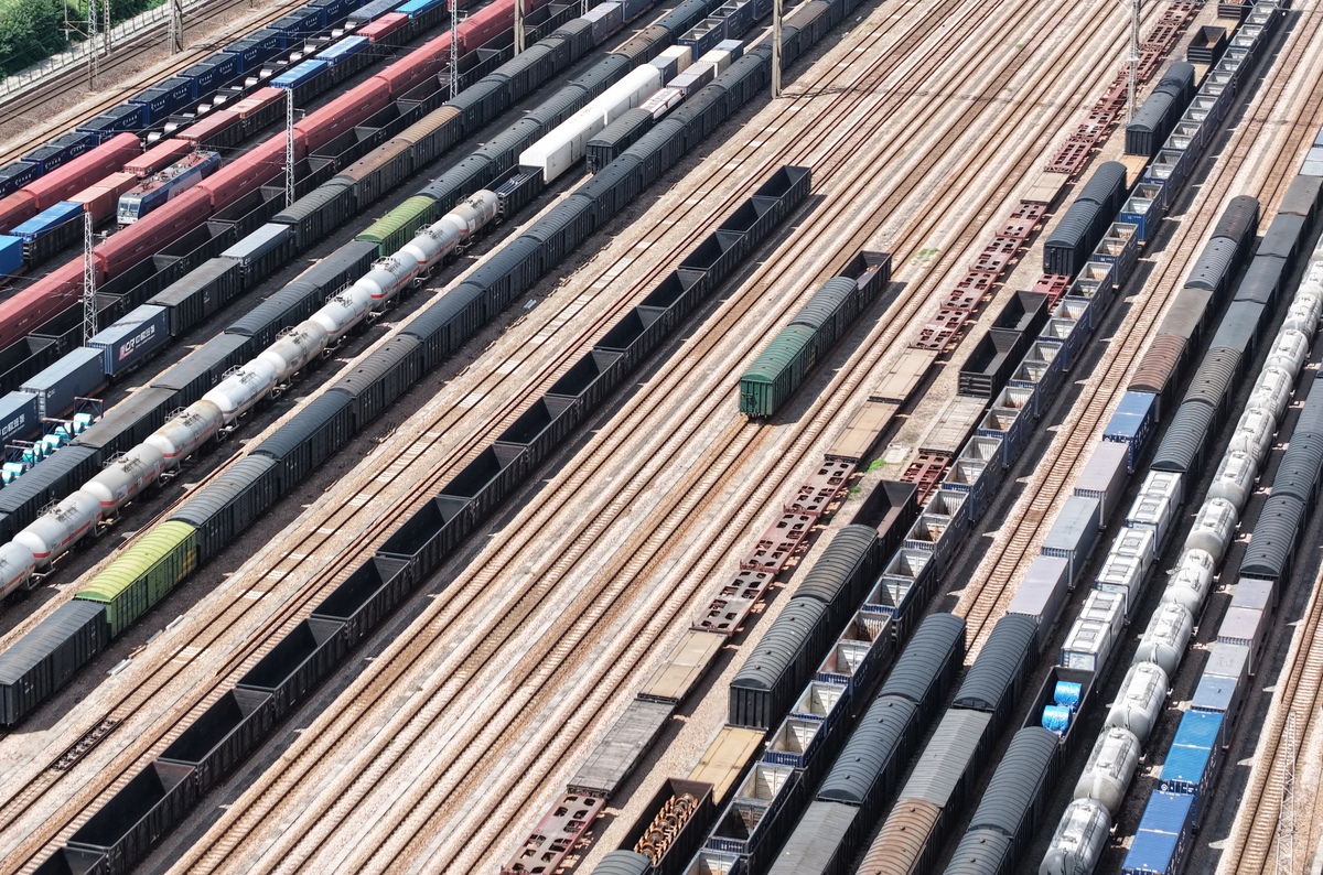 铁路助力“转闯增”，开启新发展篇章