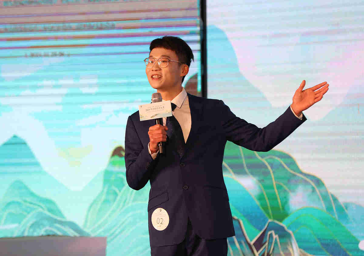 给我讲个男主是孙雨飞的故事