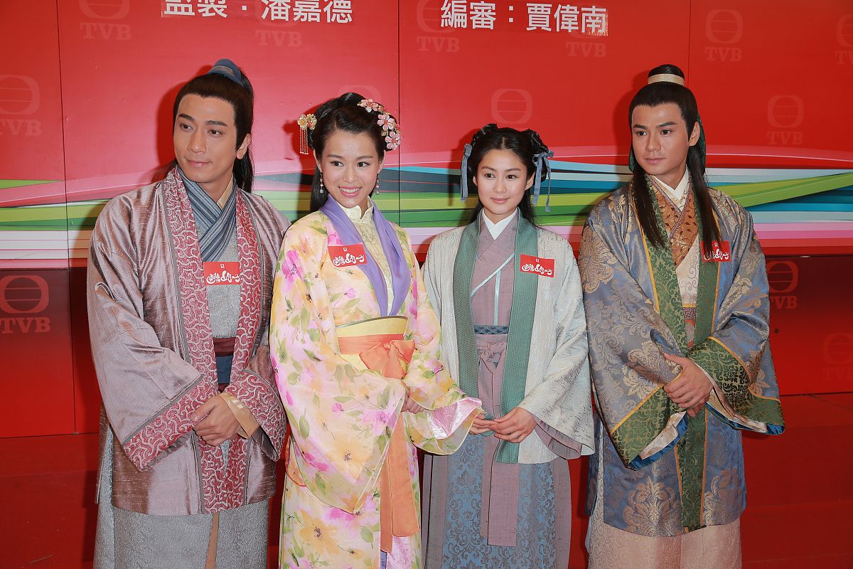 江思蕾与翁少媛：60万字武侠小说，女侠客的传奇爱情