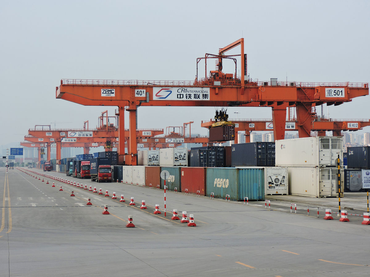 重庆新渝技工学校会计有3+2五年制大专吗