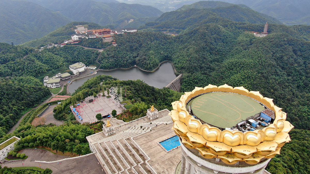 2019年9月22日,浙江绍兴兜率天宫.兜率天宫,由七重宝垣,兜率天内院,紫
