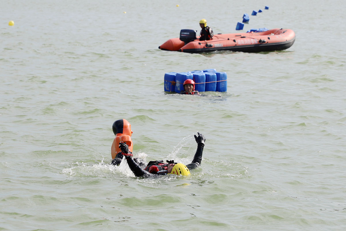 湖南外国语职业学院五年制大专有高铁乘务专业吗