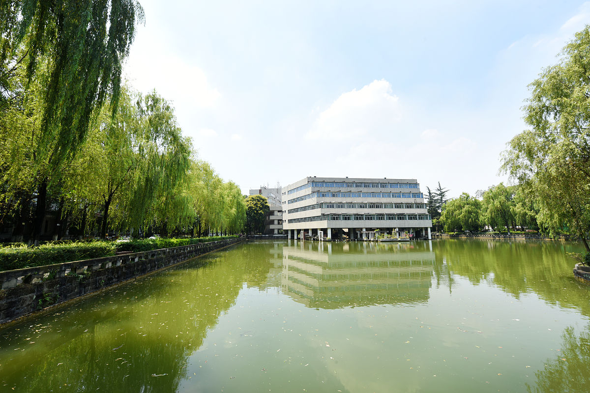 成都比较正规的3+2学校有哪些