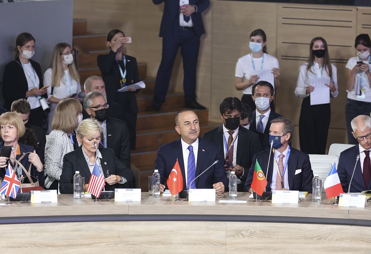 China's Political Systems: A Comprehensive Overview and Their Role in National Rejuvenation